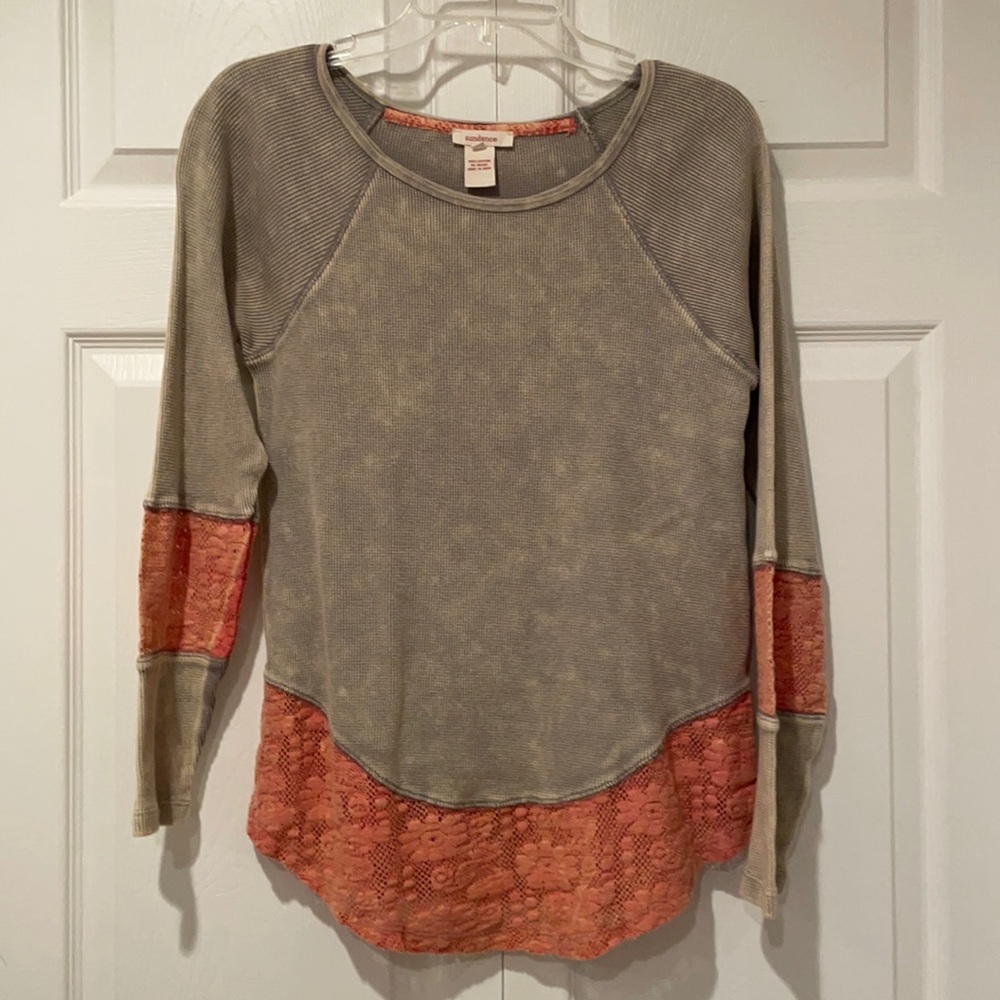 Beautiful Sundance coco Thermal Henley w coral lace, Sz S